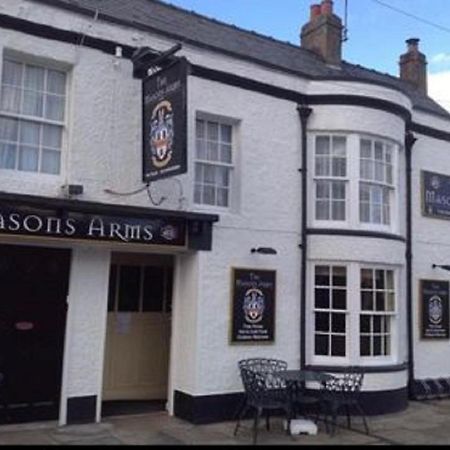 The Masons Arms Panzió Norham Kültér fotó