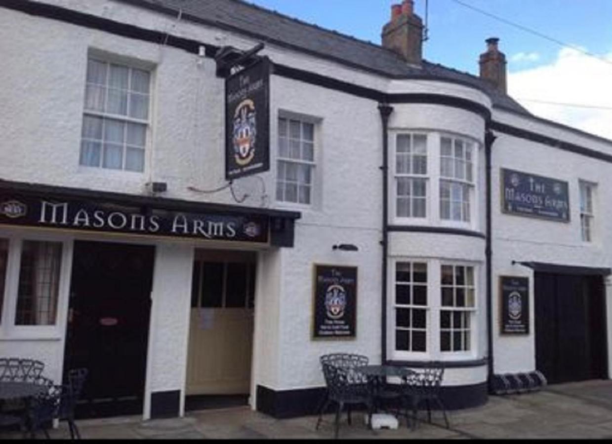 The Masons Arms Panzió Norham Kültér fotó